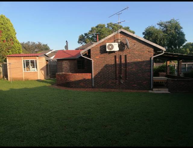 3 BEDROOM HOUSE FOR SALE IN ELANDSPARK